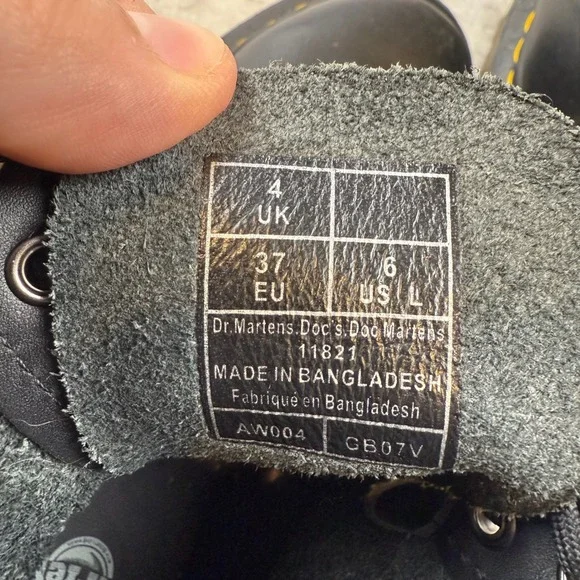 Dr Martens 1460 Black Leather Lace Up Ankle Boots Women's US 6 UK 4 EU 37 - Picture 5 of 8